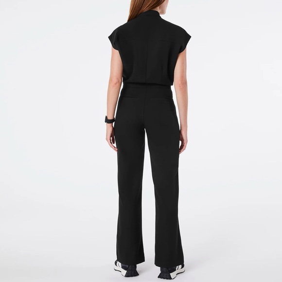 Figs Rafaela Cargo Wide Leg ScrubJumpsuit™ // Size Small - Picture 2 of 5